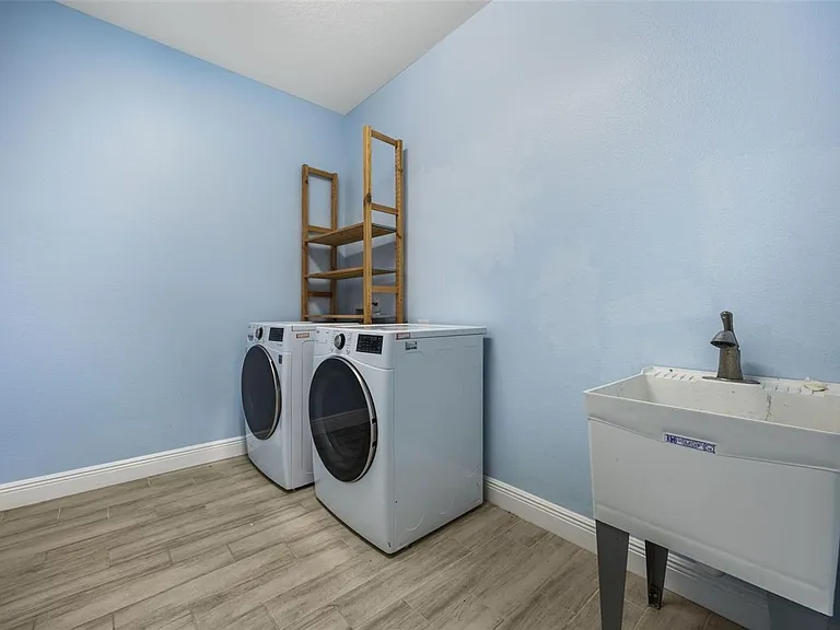3617 Vega Creek Dr — Photo 21