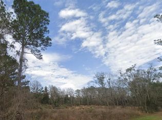 100 N Cypress St, Mc David, FL 32568
