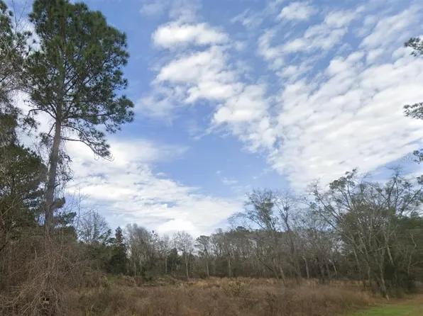 100 N Cypress St, Mc David, FL 32568