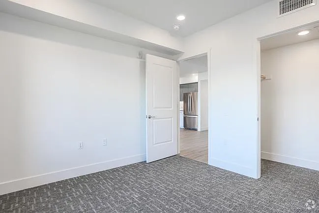 1716 Lofts — Photo 9