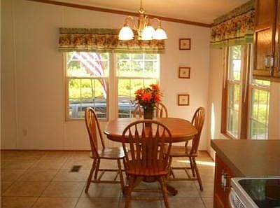 4th image of 7090 Campbells Creek Dr