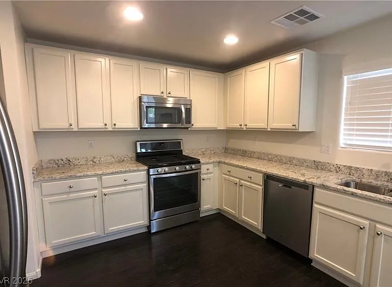 10633 Upper Laurel St — Photo 2