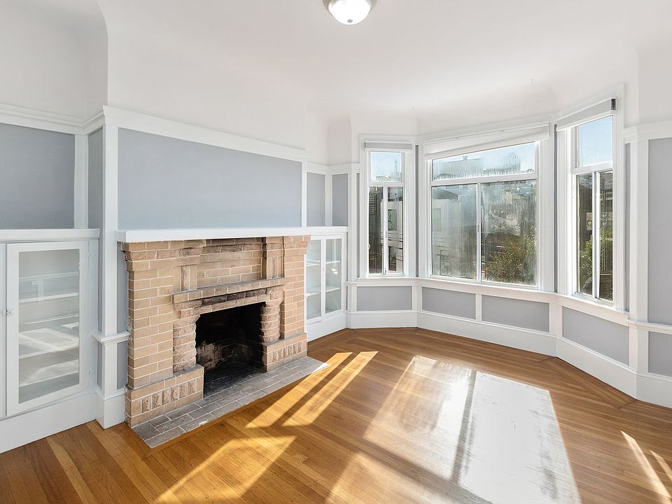1st image of 2272-74 Greenwich St #275