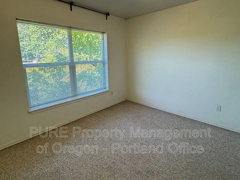 5628 N Harvard St — Photo 10