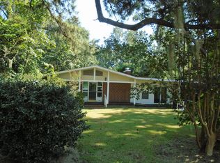 1143 Richardson Rd, Tallahassee, FL 32301