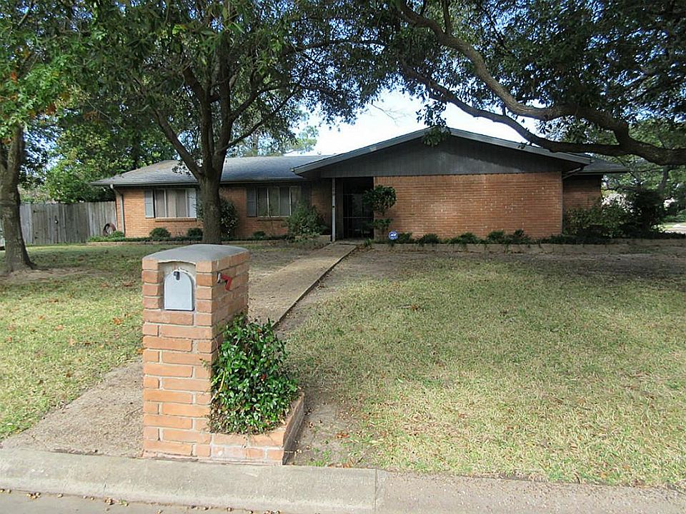 1st image of 4800 Saint Andrews Dr
