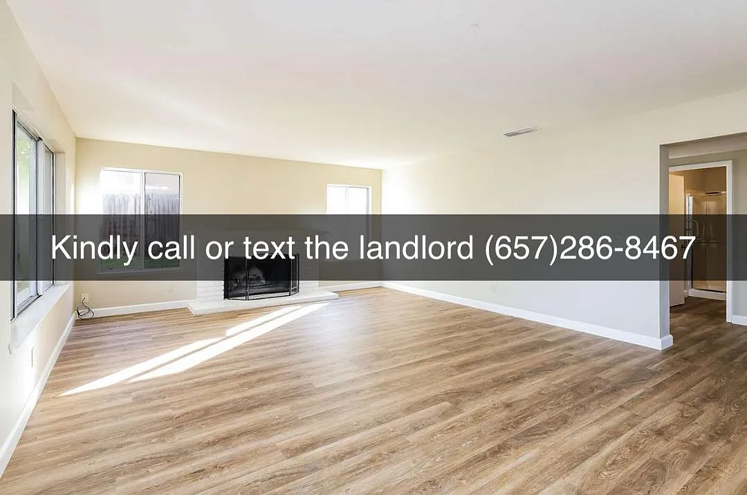 4652 Arabian Way photo 1