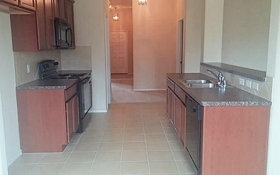 2nd image of 436 Windridge Dr