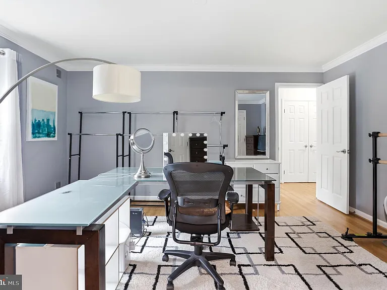 7715 Crossover Dr — Photo 43
