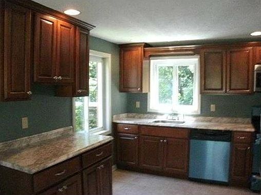 4th image of 3949 Meadowbrook Blvd