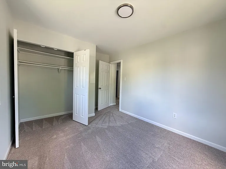 47 King Henry Cir #47 — Photo 16