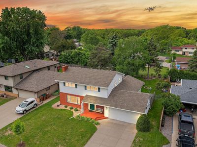 1296 Pinewood Dr, Woodbury, MN, 55125