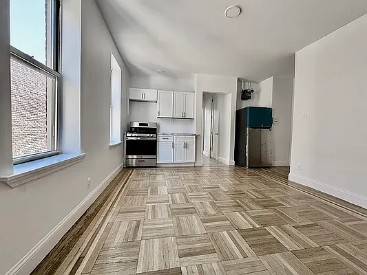 187 Pinehurst Avenue #1C