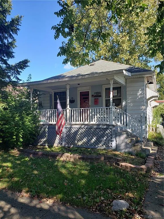 802 Clark Ave photo 1
