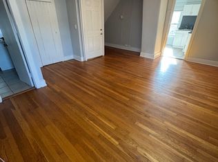 235 Center St APT 3, Wallingford, CT 06492