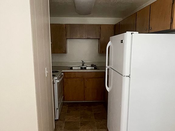 3rd image of 1113 NW Lake St