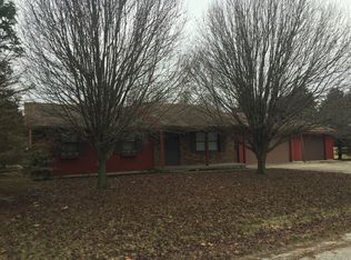 14 Southview Dr, Sidney, IL