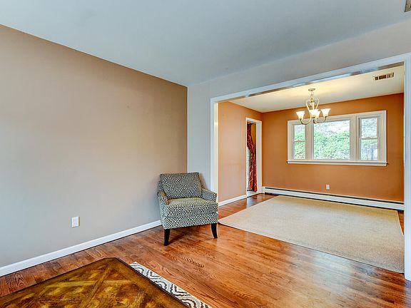 4th image of 358 Conklintown Rd