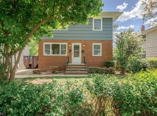 799 Laurel Pl, Rahway, NJ 07065