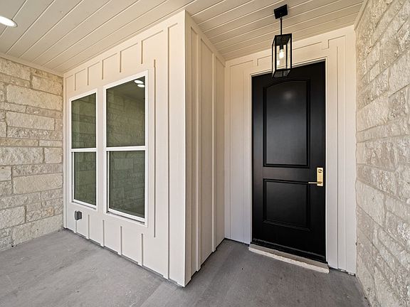 2nd image of 301 Bow Dr