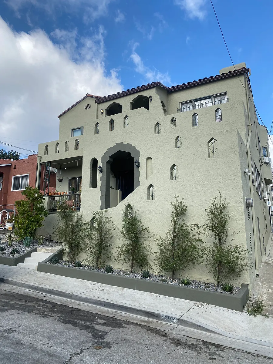 BUILDING EXTERIOR - 3411 Pomeroy St #3411