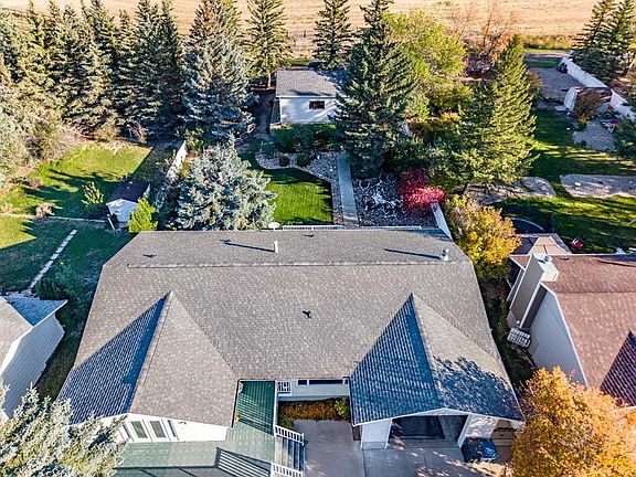 4th image of 205 8th Ave S
