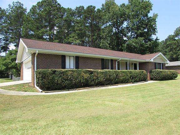 2nd image of 1101 Louise Ct SE