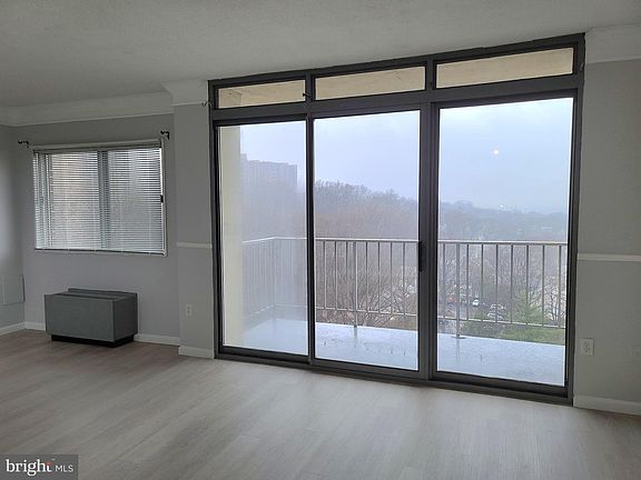 3rd image of 2059 Huntington Ave APT 1608