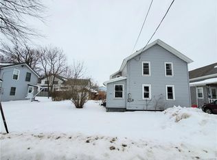 335 E Joseph St, Cape Vincent, NY 13618