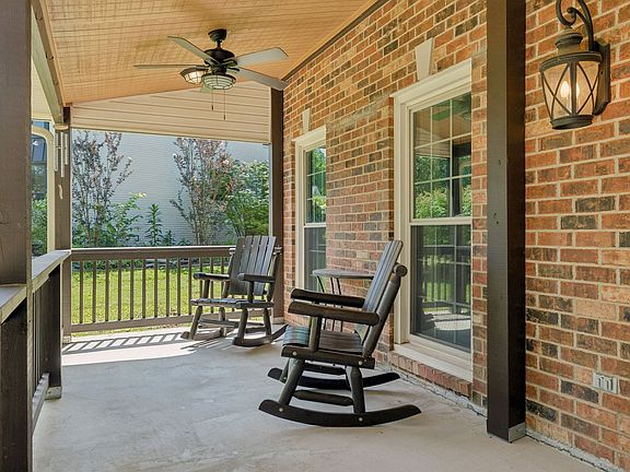 4th image of 115 Laural Hill Dr