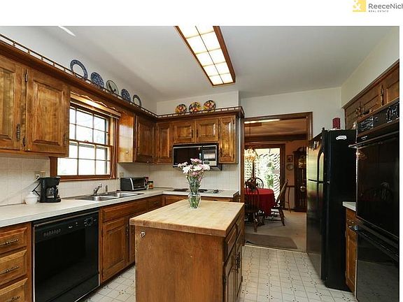 5th image of 9134 W 102nd Ter