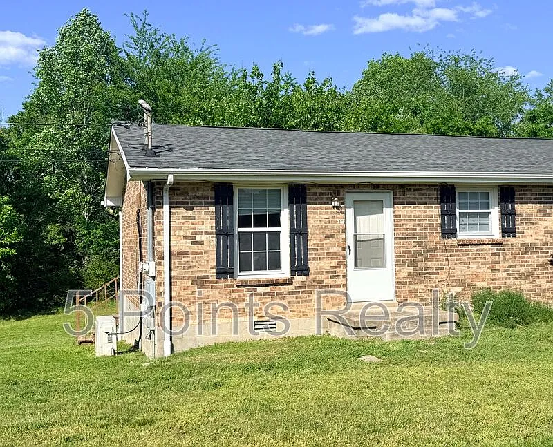 2 bed, 1.0 bath, 700 sqft, $1,395 — Photo 3