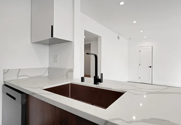 701 N Hill Pl #2 — Photo 5