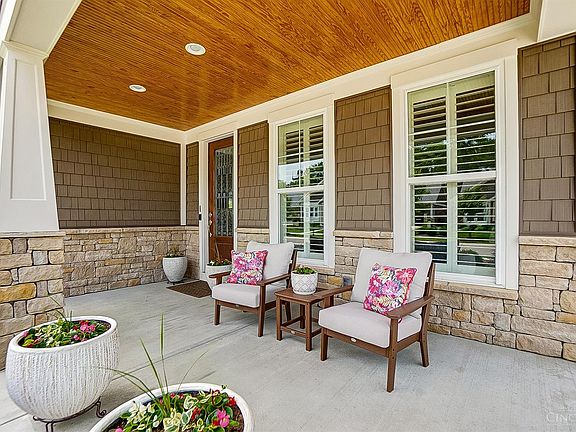 3rd image of 4101 Retreat Dr