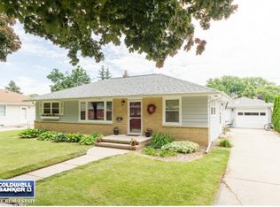 937 W Roberts Ave, Appleton, WI 54914