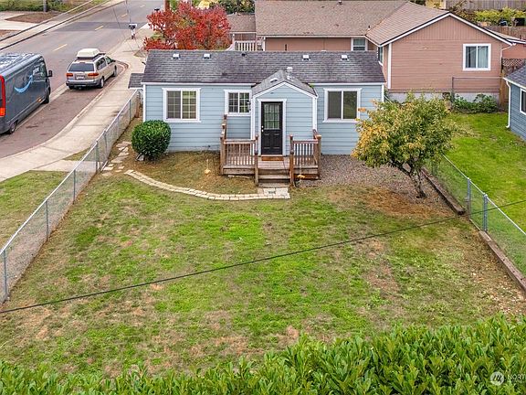 2nd image of 15104 Portland Avenue SW