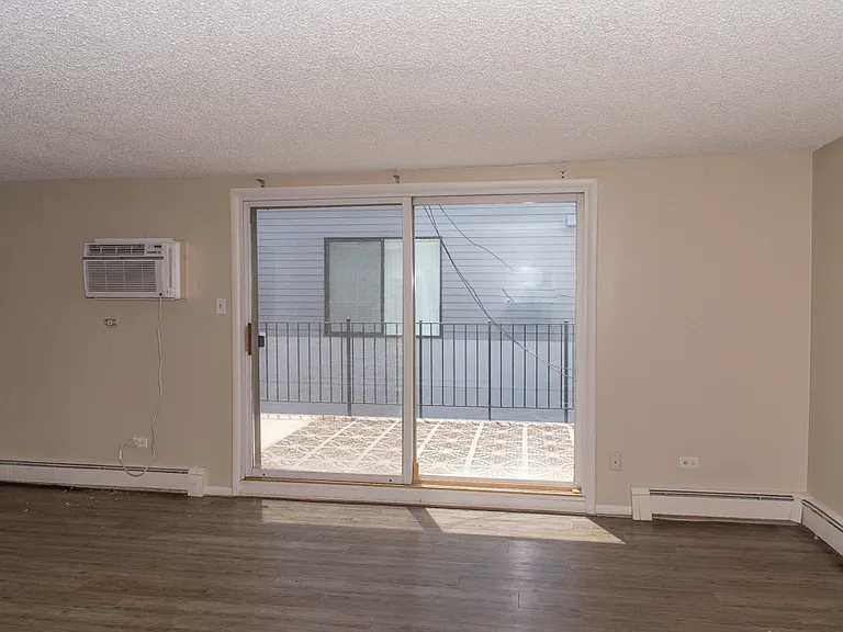 2340 S University Blvd — Photo 37