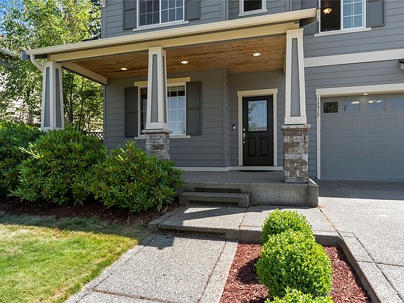 4th image of 13517 193rd Avenue E