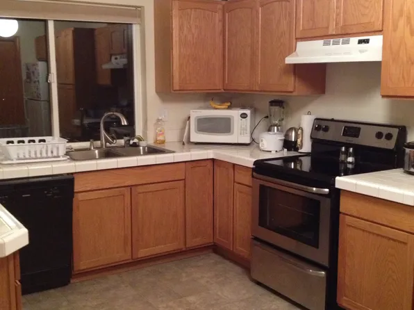 206 N 41st St #1, Yakima, WA 98901
