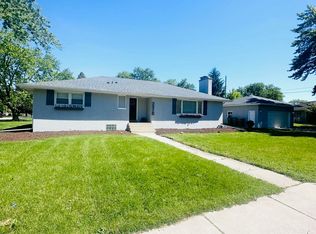 276 W 68th Pl, Merrillville, IN 46410