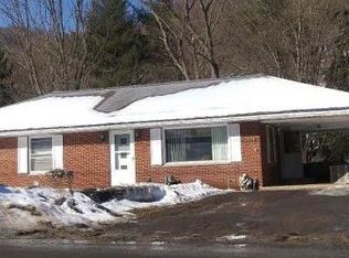 11113 Vale Summit Rd SW, Frostburg, MD 21532