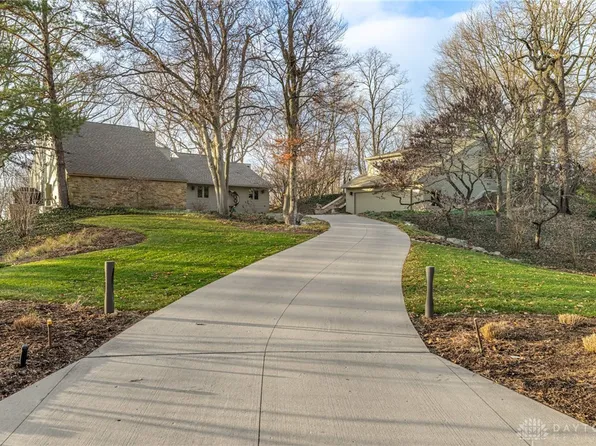 4445 Moraine Ridge Ln, Dayton, OH 45429