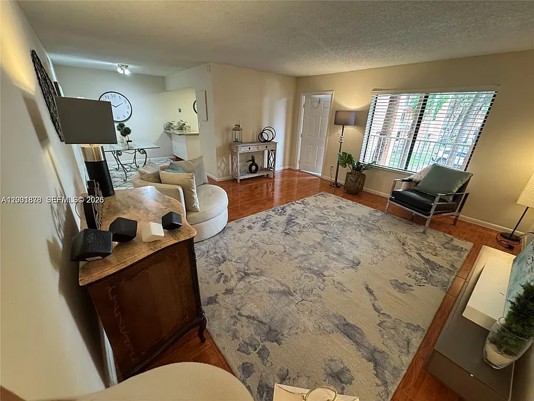 6900 SW 39th St #206J — Photo 4