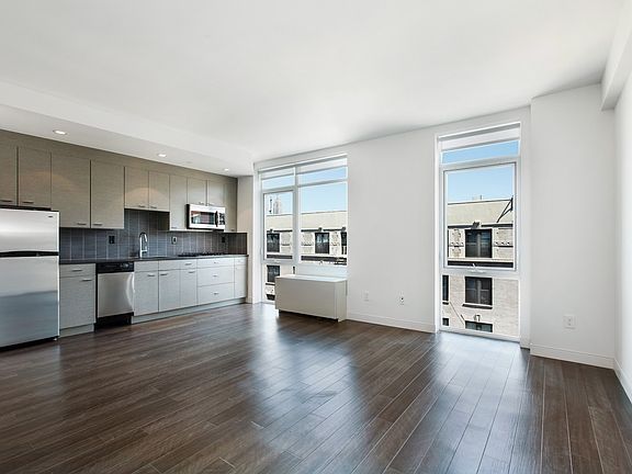 4th image of 185 Avenue B APT 4D