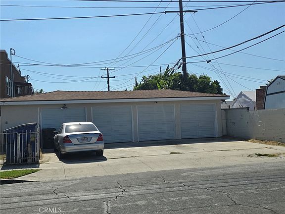 3rd image of 301 W Magnolia St