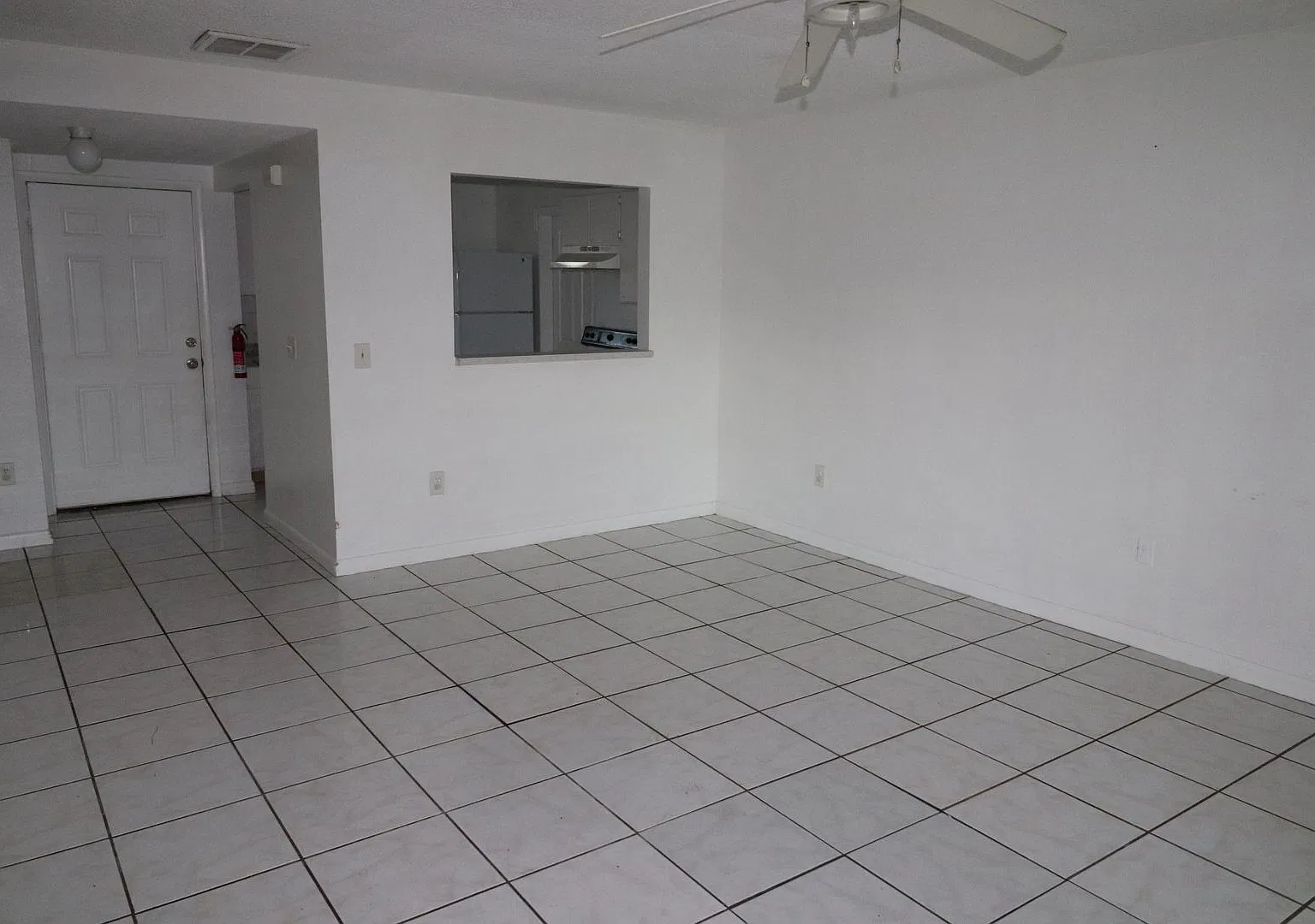 727 Lucaya Dr. — Photo 4