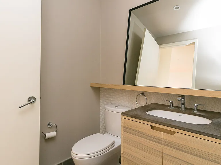 17 Monitor St #1H — Photo 18