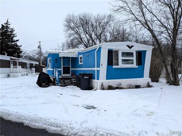 1742 Hilton Parma Corners Rd, Spencerport, NY 14559