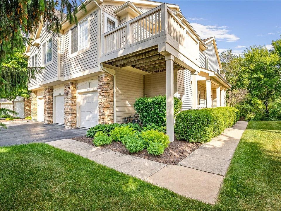 1st image of 6365 Commonwealth Dr