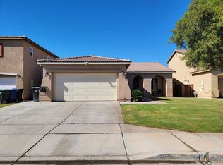 711 Hontza Ct, Brawley, CA 92227